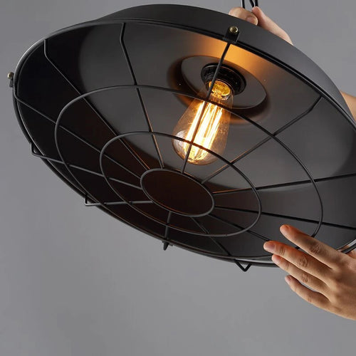suspension en fer rétro style loft pour café et boutiques - vue 4 sur 8