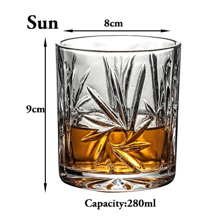 Verre whisky old fashioned design élégant relief