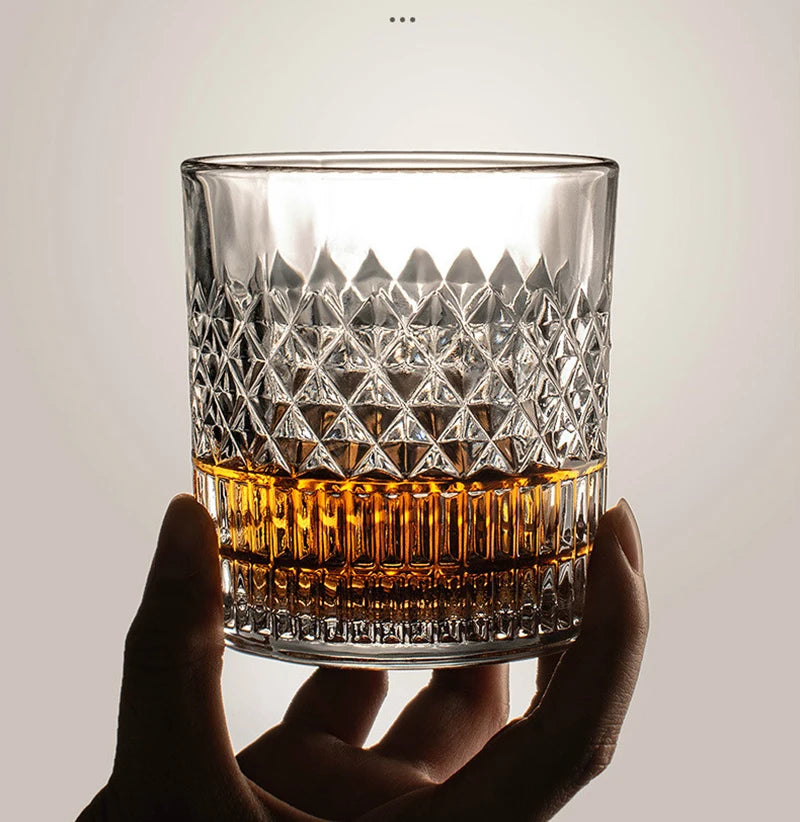 Verres a whisky old fashioned relief epais elegants - vue 4 sur 7