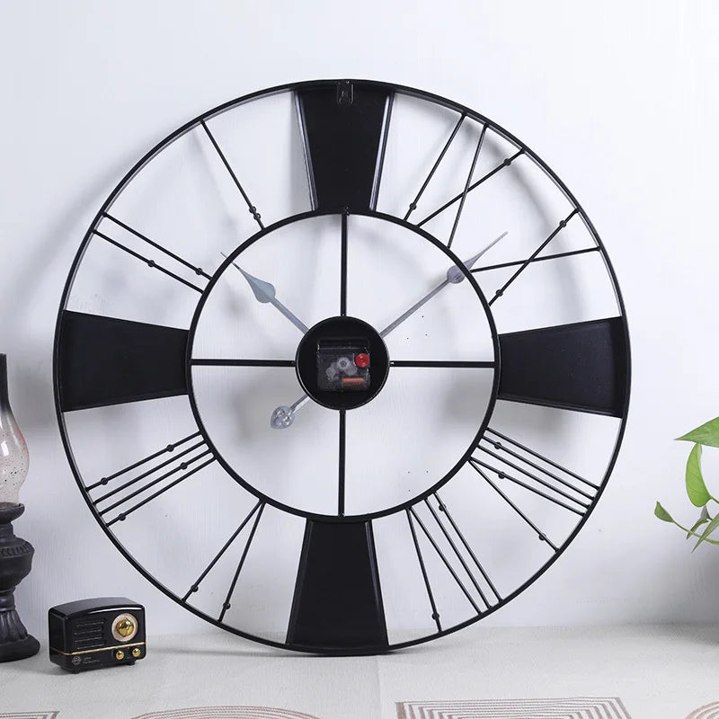 horloge murale vintage en métal forme ronde romaine décorative