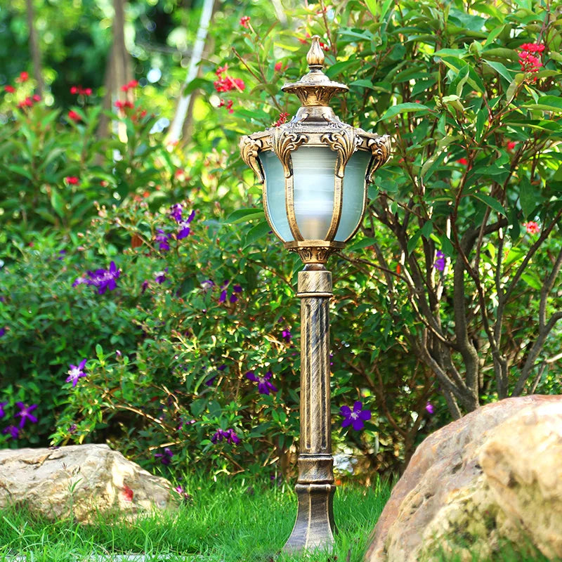 lampe de pelouse led étanche pour jardin et extérieur