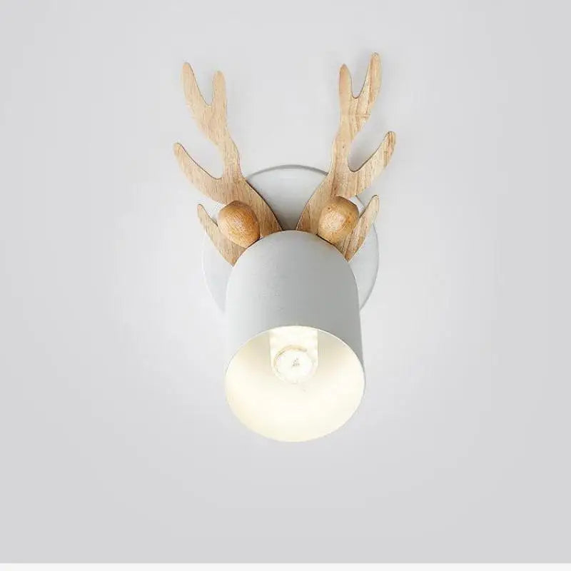 applique murale en bois de cerf design nordique pour intérieur enfant