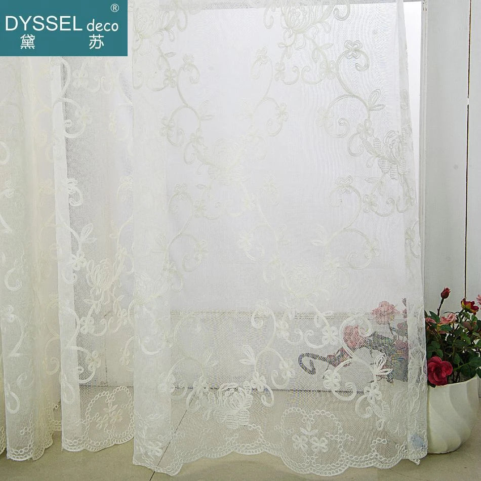 Voilage brodé fleurs festonné style classique romantique fenêtre - vue 3 sur 6