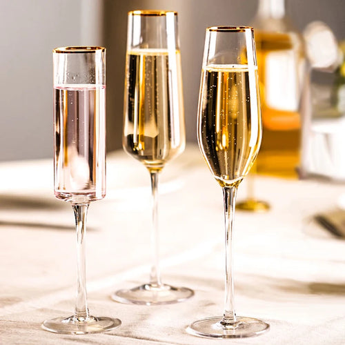Flutes a champagne design elegant souffle main verre