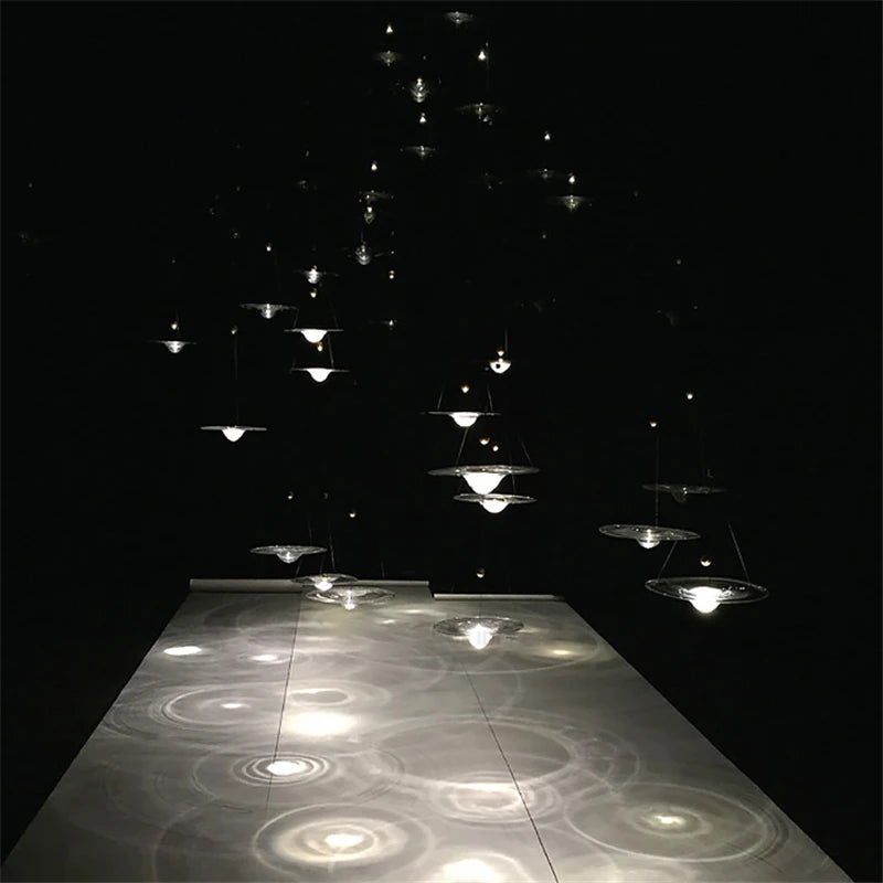 suspension LED en verre transparent design nordique moderne - vue 4 sur 9