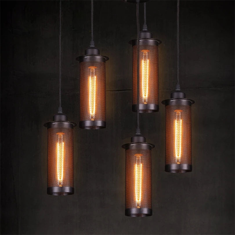 suspension industrielle en maille de fer pour bar et loft vintage - vue 2 sur 6