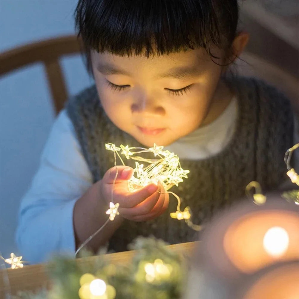guirlande lumineuse en cuivre avec étoiles décoratives à piles - vue 6 sur 8
