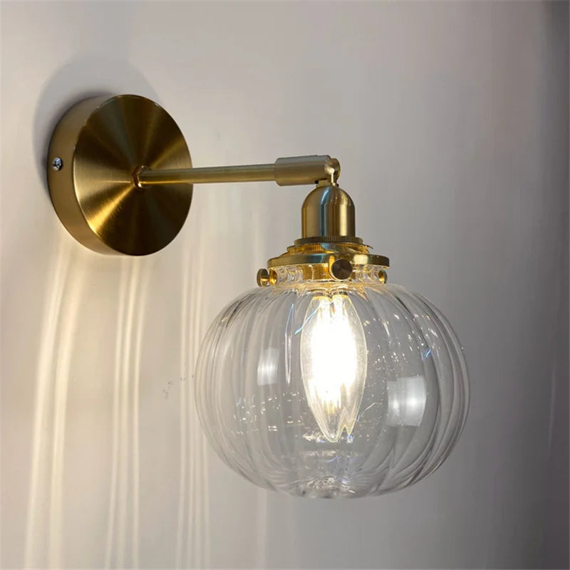 applique murale rétro en laiton et verre design élégant pour intérieur - vue 2 sur 11