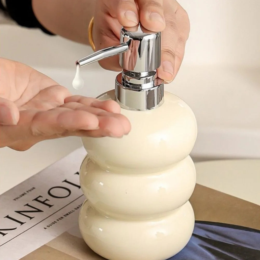 distributeur de savon en céramique style nordique forme de beignet - vue 6 sur 12