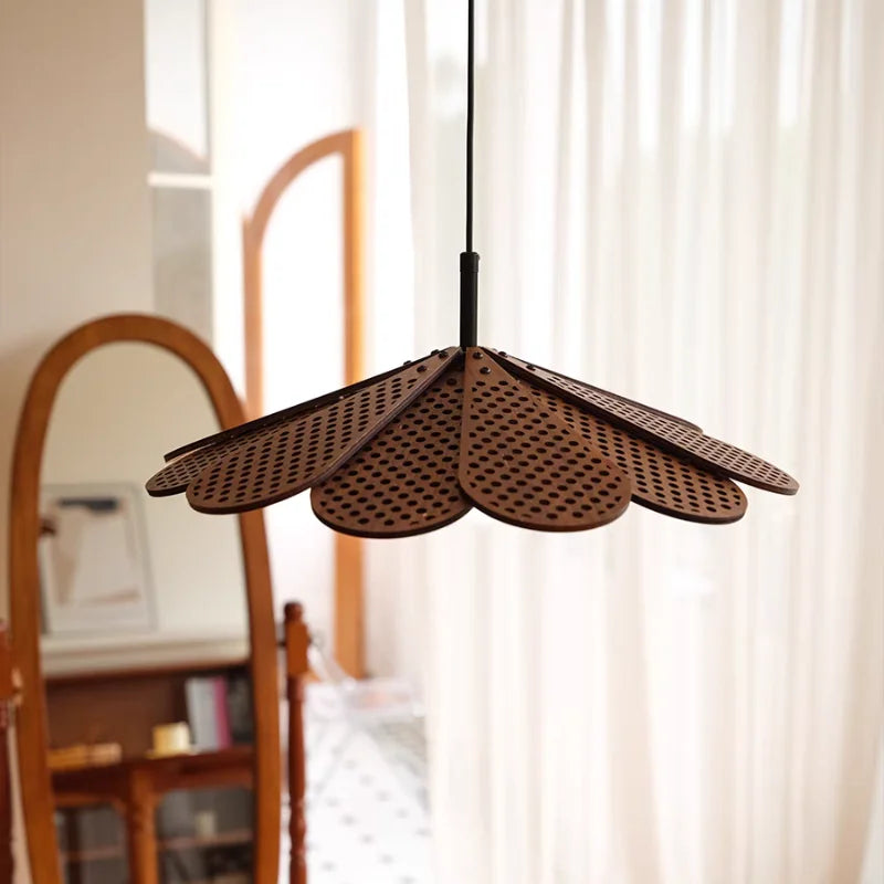 suspension en bois japonais style pétale pour intérieur chaleureux - vue 3 sur 6