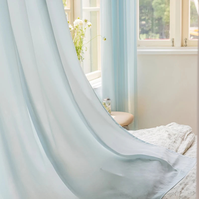 Rideau minimaliste translucide isolant pour salon ou chambre - vue 3 sur 9