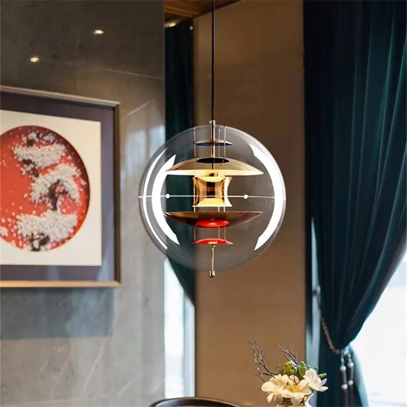 suspension boule chrome acrylique esthétique bar cafe