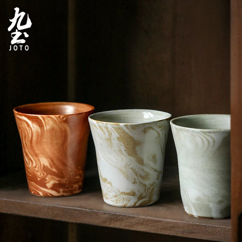 Tasse ceramique motif torsade fait main pratique