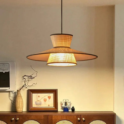 lustre wabi sabi en rotin et raphia pour décoration intérieure vintage