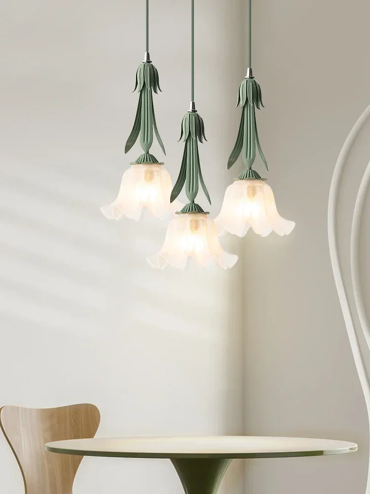 lustre en verre style français avec fleurs décoratives pour intérieur - vue 5 sur 10