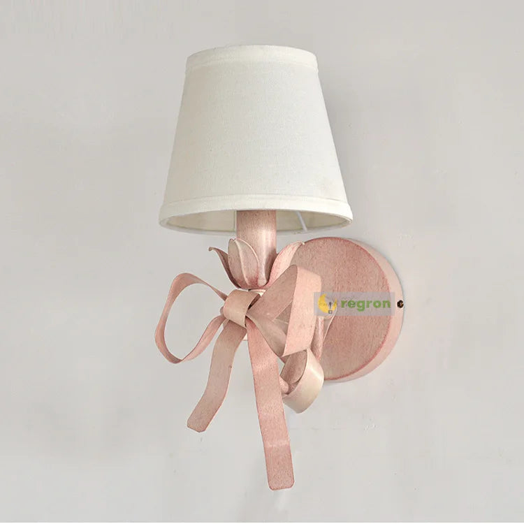 lustre en ruban rose pour chambre d'enfant élégante - vue 7 sur 14