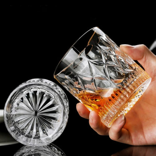 Verres en cristal design élégant whisky bière vin