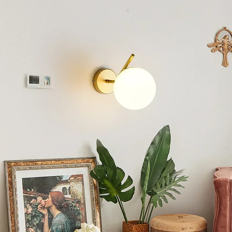 applique murale moderne boule en verre pour un éclairage élégant - vue 4 sur 10