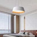plafonnier rond en bois wabi sabi design minimaliste pour intérieur