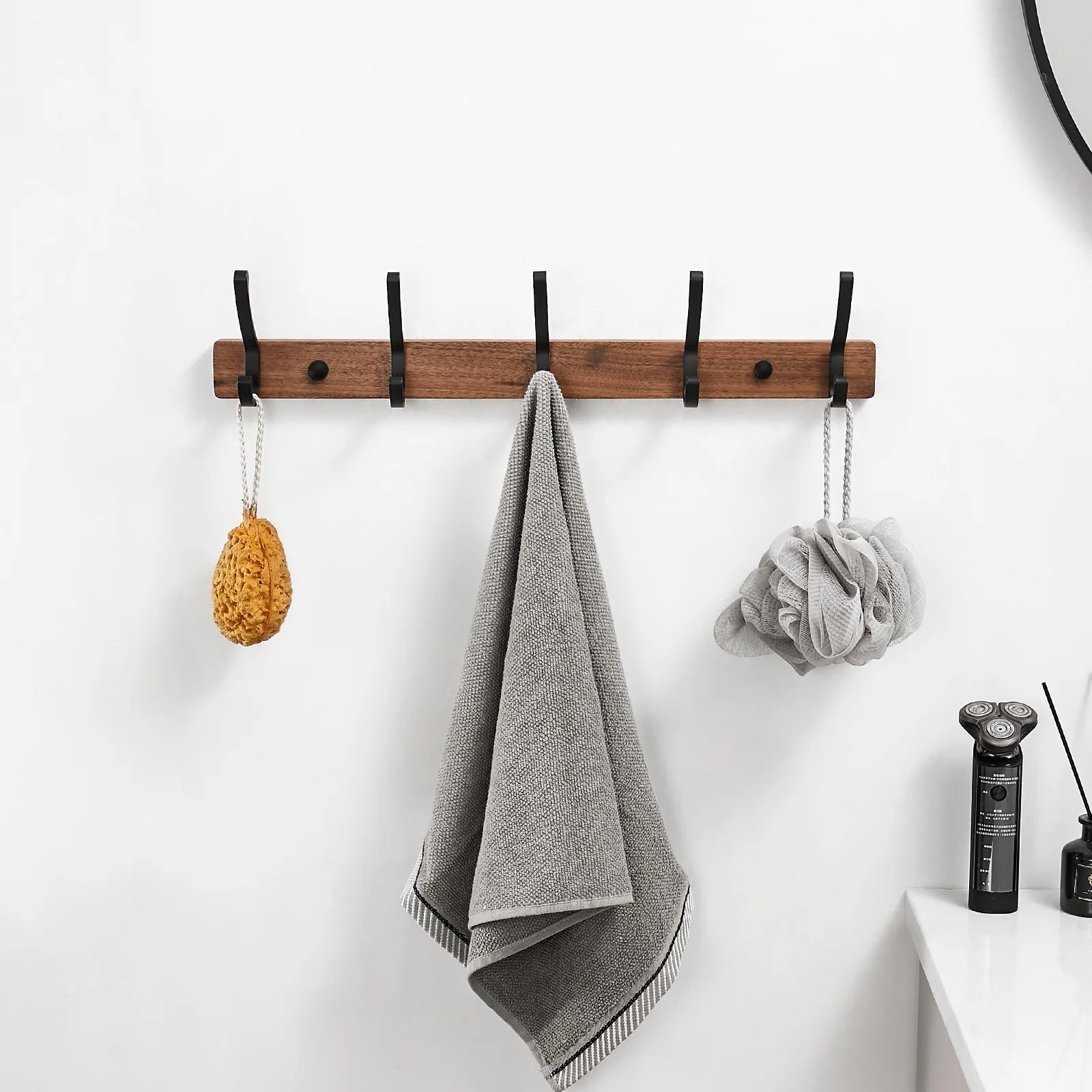 crochet mural en bois pour rangement et décoration intérieure - vue 3 sur 12