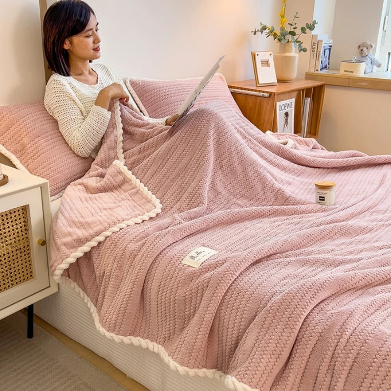 Plaid doux polaire uni pour canapé et lit - vue 6 sur 7