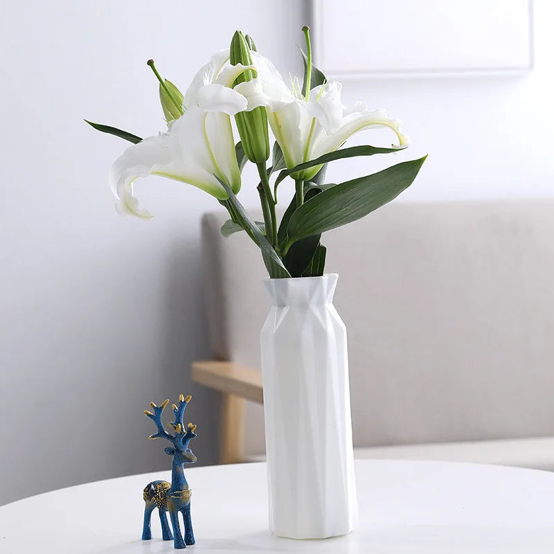 vase moderne en plastique pour décoration florale nordique - vue 13 sur 26