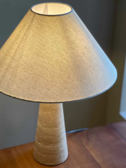 lampe à poser en pierre rétro design pour décoration intérieure - vue 3 sur 7