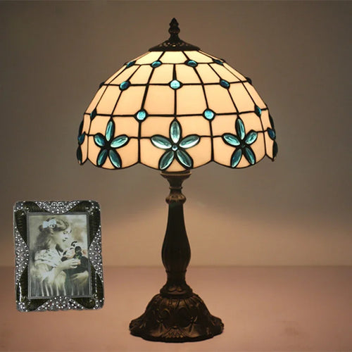 lampe de chevet en verre teinté style méditerranéen décoratif