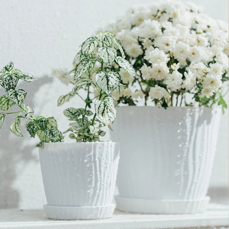 pot de fleurs haut simple à ondulations en plastique multicolore