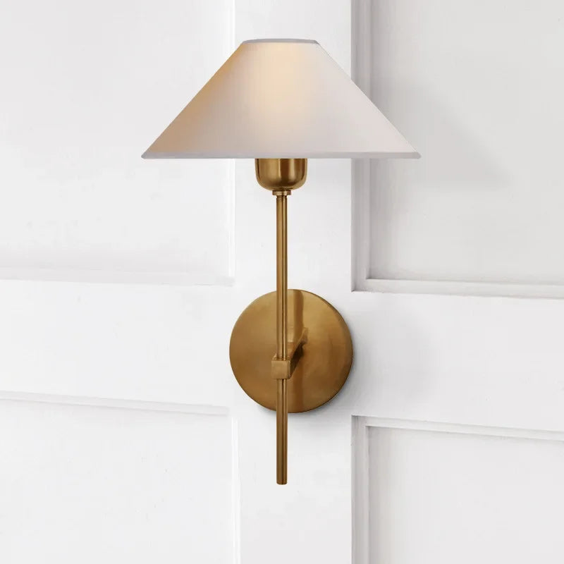 applique nordique en cuivre avec lumière de luxe moderne