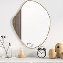 miroir mural élégant en finition dorée design contemporain