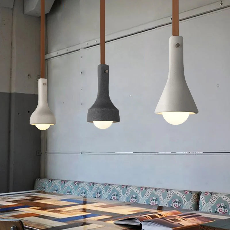 suspension industrielle en cuir et ciment style rétro pour bar