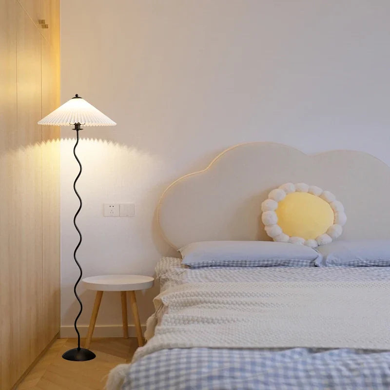 lampadaire en tissu plissé nordique décoration artisanale pour la maison - vue 4 sur 15