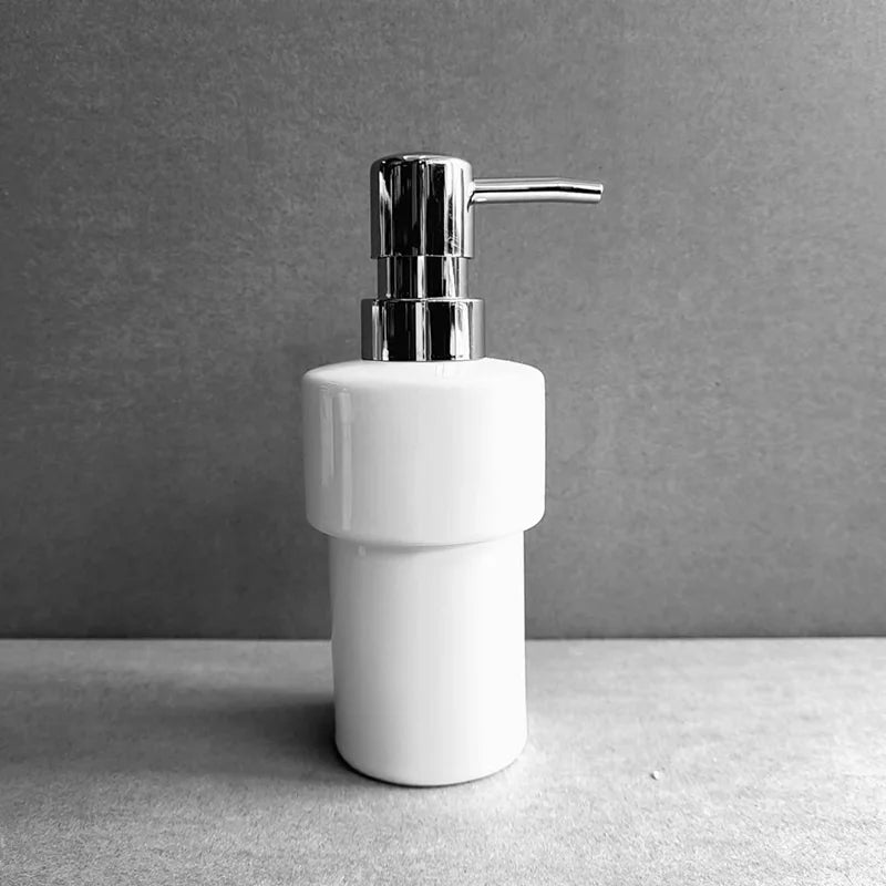 bouteille vide pour shampoing crème et lotion accessoires de bain - vue 8 sur 8