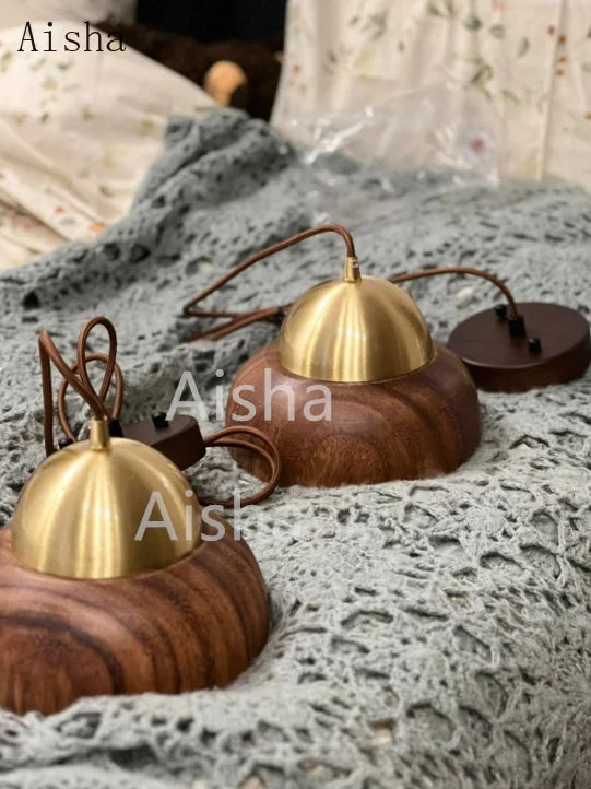 suspension en bois de noyer style wabi-sabi vintage en laiton japonais - vue 6 sur 7