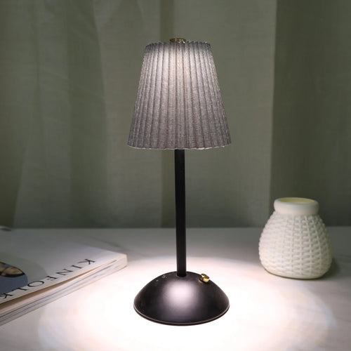 LED Nordic pleated desk lamp charging touch adjustable night light, bedroom sleep light, bar coffee shop decorative light - vue 7 sur 9