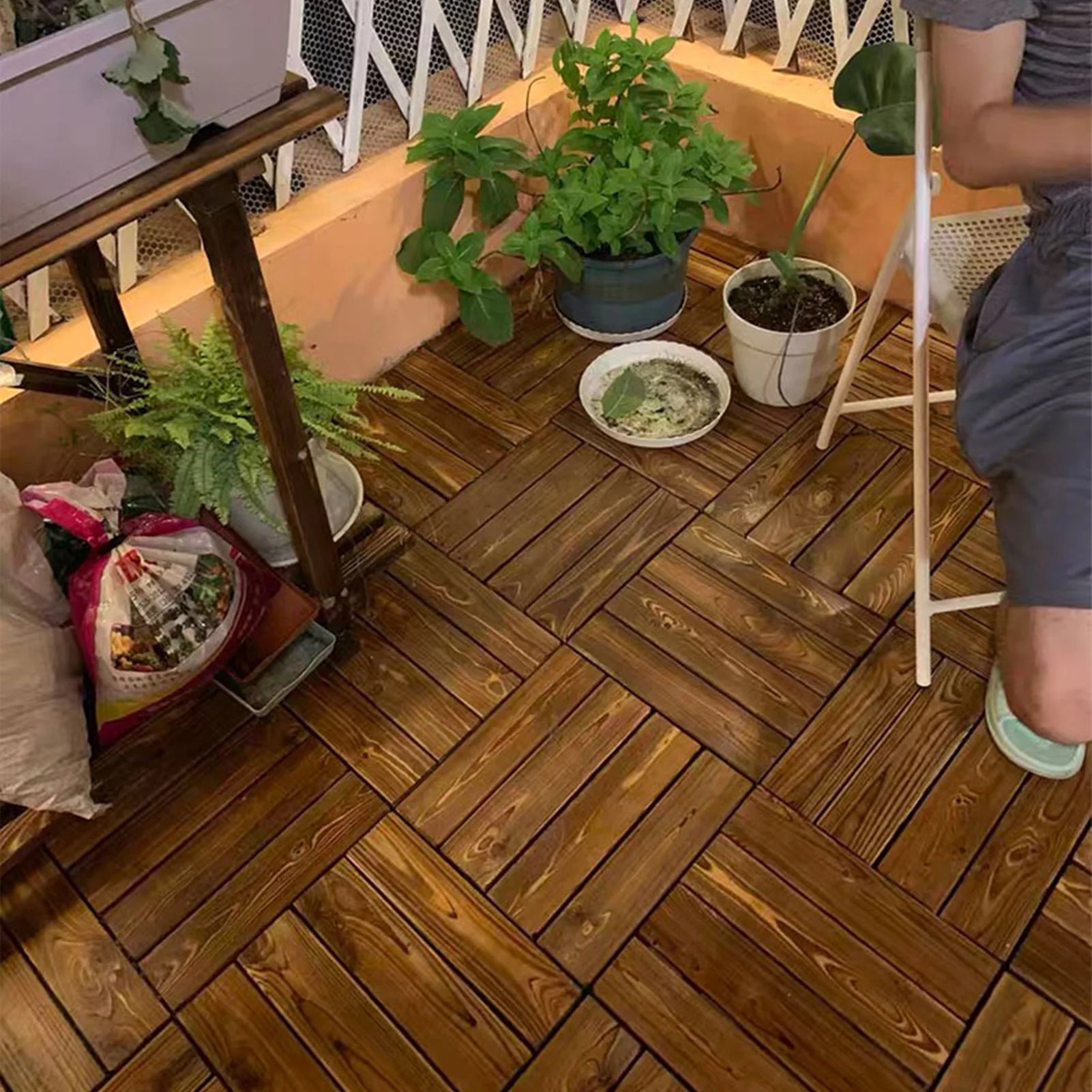 Lot de 10 dalles bois emboitables terrasse exterieure - vue 4 sur 6