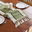 Chemin de table rayé bohème beige pompons tissés