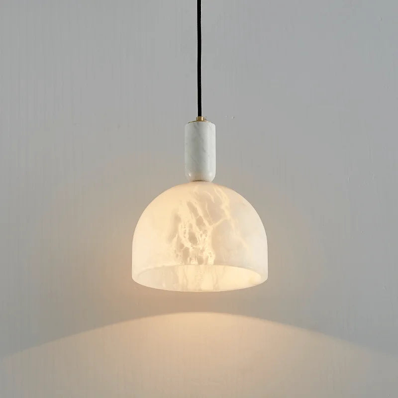 suspension en albâtre et cuivre pour décoration élégante