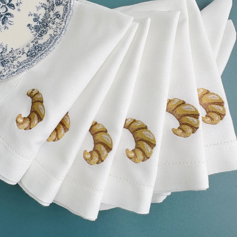 Serviette de table lin brodé motif croissant personnalisable - vue 5 sur 7