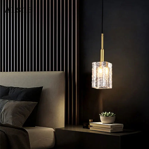 lustre en cristal doré design pour intérieur élégant et moderne - vue 5 sur 11
