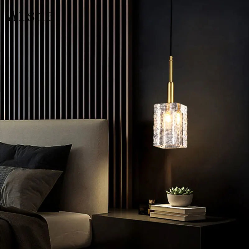 lustre en cristal doré design pour intérieur élégant et moderne - vue 4 sur 11