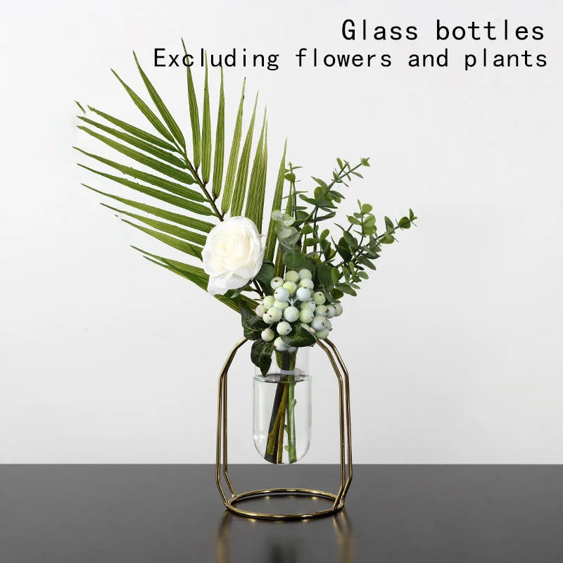 vase géométrique en métal forgé pour décoration moderne - vue 7 sur 8