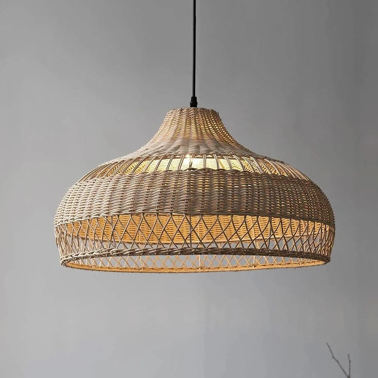 Lustre design en rotin clair