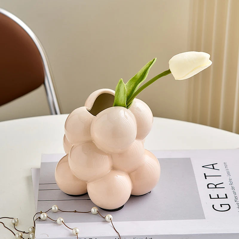 vase moderne en céramique pour décoration florale élégante - vue 4 sur 9