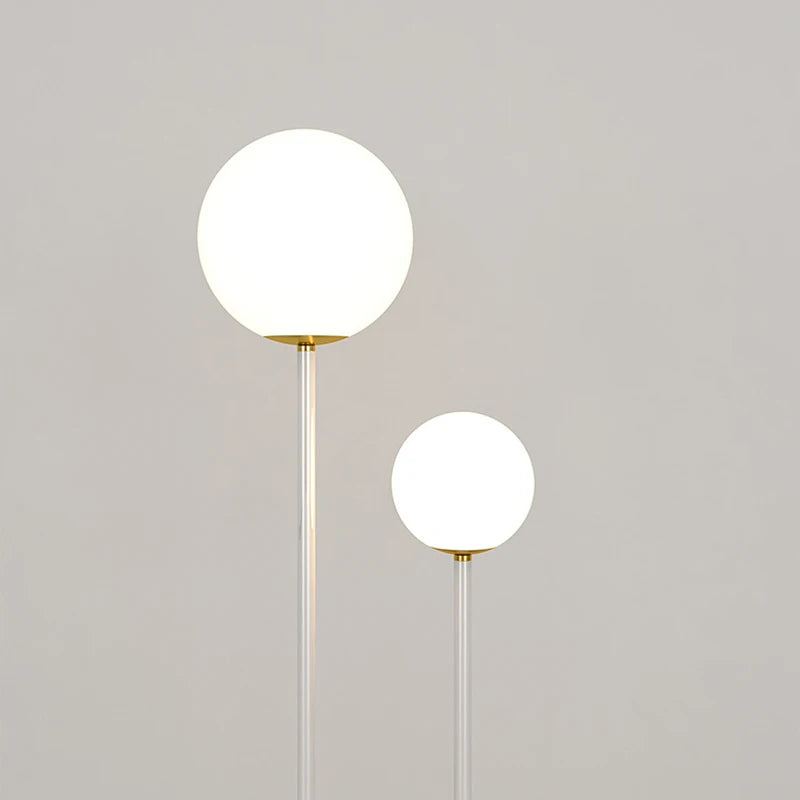 lampadaire en métal avec 3 gradations verre simple