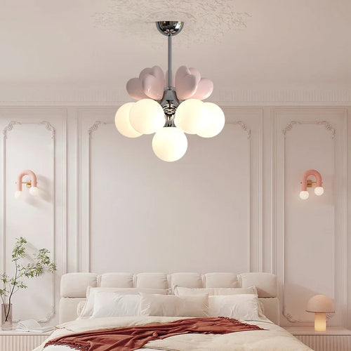 lustre de princesse avec bulle en forme de cœur pour chambre d'enfant - vue 2 sur 11