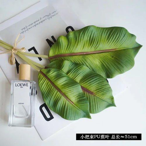 bouquet de feuilles monstera et bananier décoration intérieure mariage - vue 11 sur 10