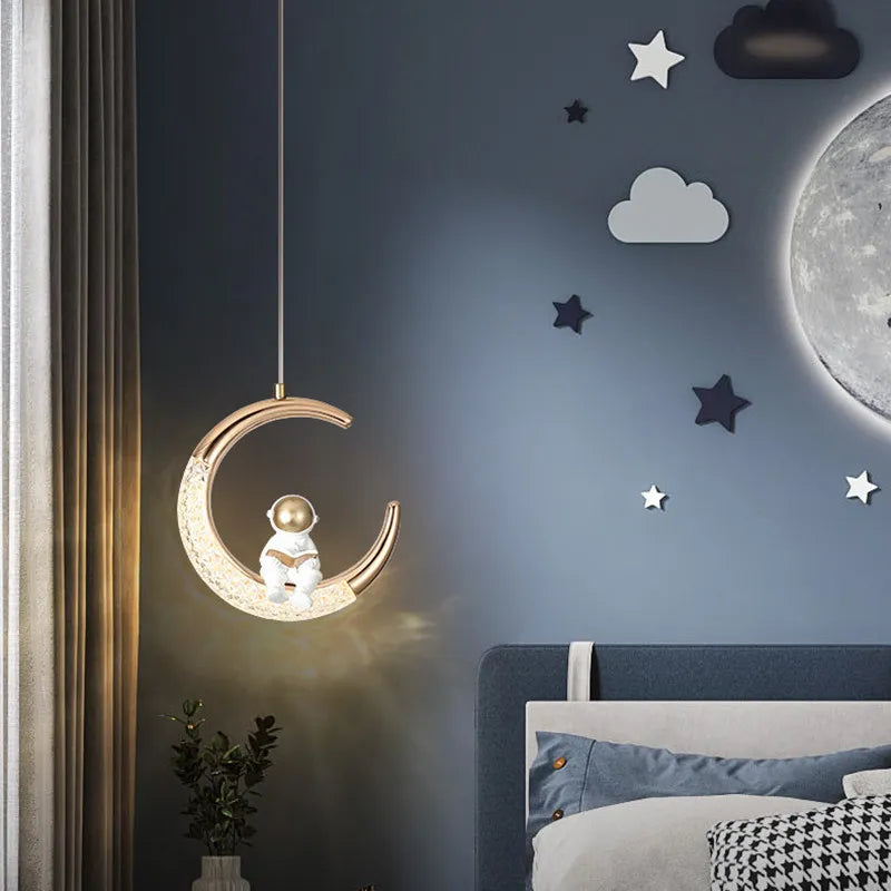 Chambre d'enfant lustre de chevet moderne minimaliste lumière de luxe dessin animé garçon fille chambre lune lampe astronaute petit lustre