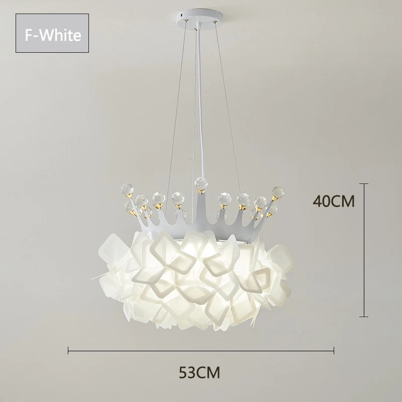 lustre romantique en cristal pour une décoration moderne